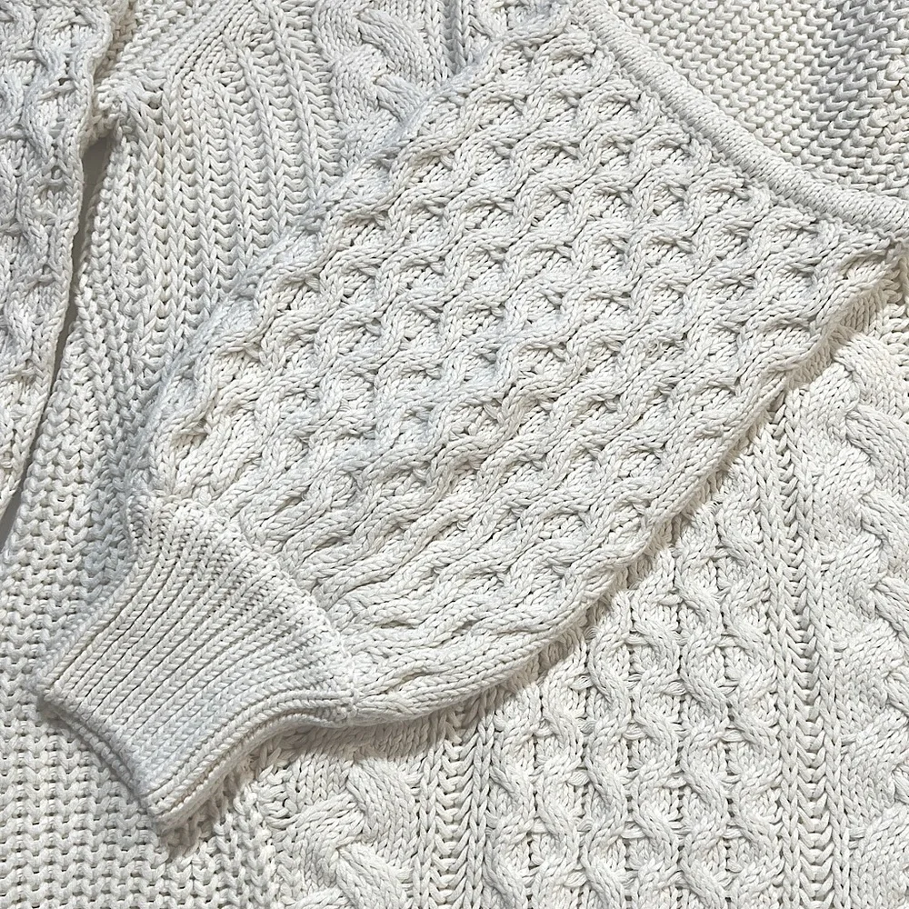 NWOT Joie Emera Turtleneck - Picture 9 of 15